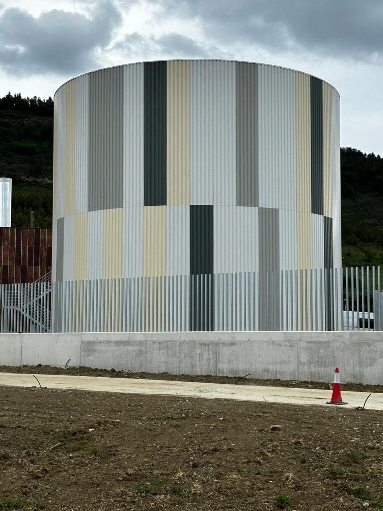 Casos de Éxito 8 District Heating Pamplona · 1.800 m³
